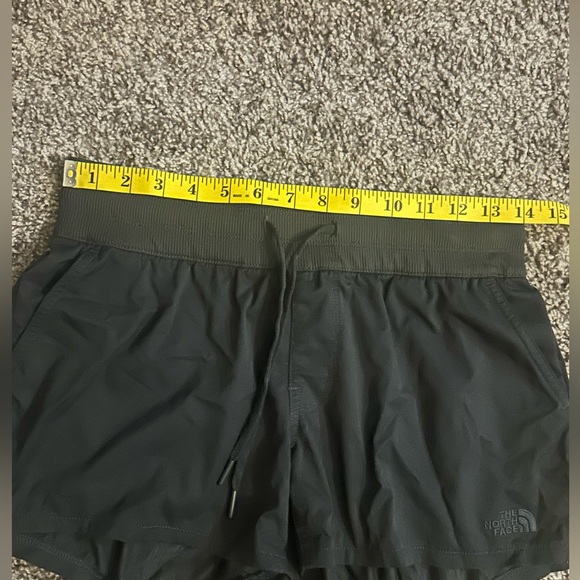 The North Face athletic shorts charcoal gray- small - Picture 5 of 7